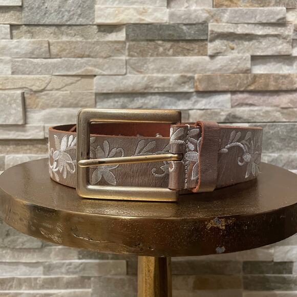 Linea Pelle White Floral Embroidered Leather Belt XL | Brass Buckle Handmade - Picture 10 of 10